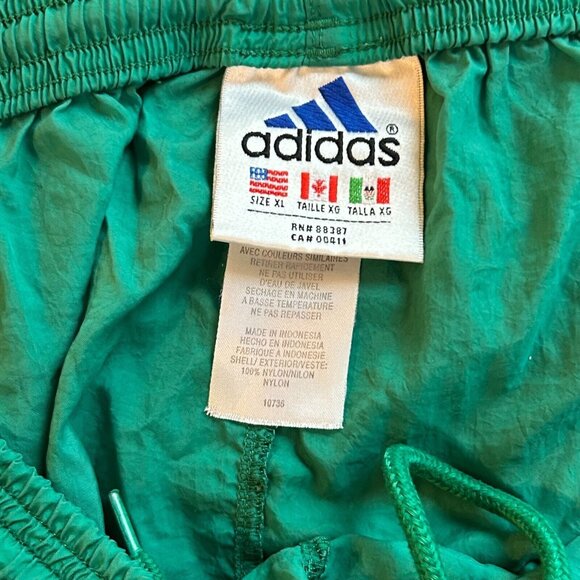 VTg 90s Adidas Shorts Size XL Green Nylon Gorpcore Logo Embroidered Y2K 17619 - Picture 3 of 9